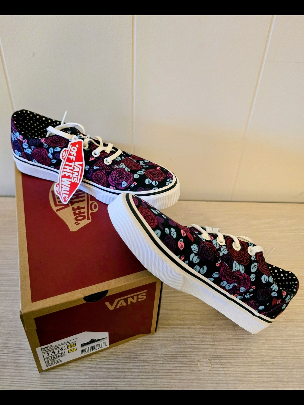 Vans Women's Doheny Romantic Floral Multicolor Sneakers
